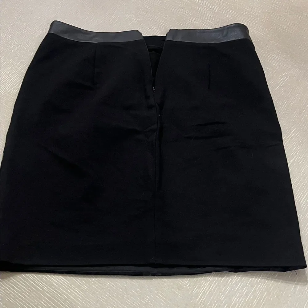 T Tahari Elegant Black Plaid Women's Skirt